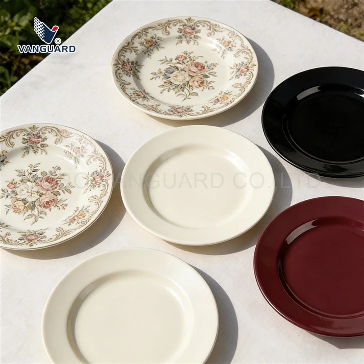 White Ceramic Plate Set With Design suppliers